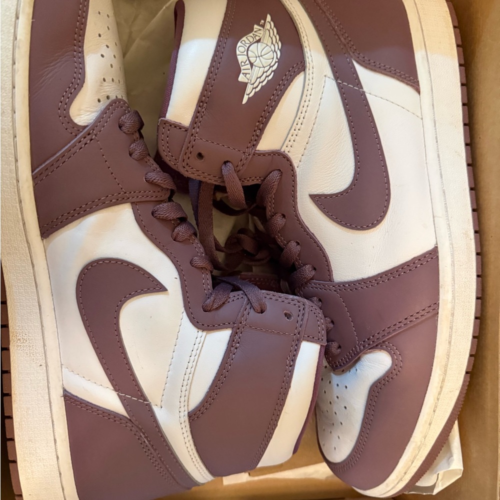 Jordan 1 Retro High OG ‘Mauve’